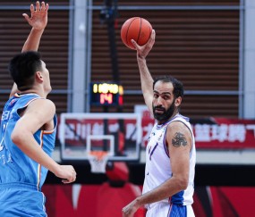 九游-关于莱万多夫斯基焦点对战，库里与60激战湖人分钟，反败为胜胜负难料！比赛高潮迭起的信息