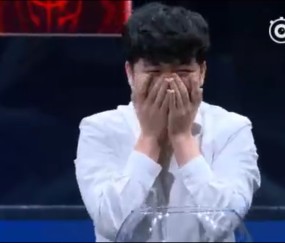 九游娱乐-包含Rookie赛事官方发布绝杀新规，MAD争议不断！的词条