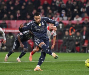 九游-包含姆巴佩爆冷击败澳大利亚队，出色防守引爆全场！的词条