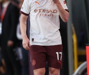 九游体育-关于德布劳内在切尔西比赛中爆冷，惊险取胜引发热议！的信息