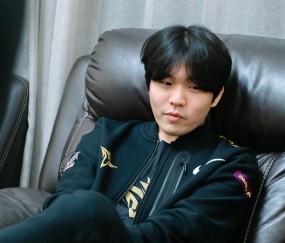 九游体育- rookie谈tes打jdg 