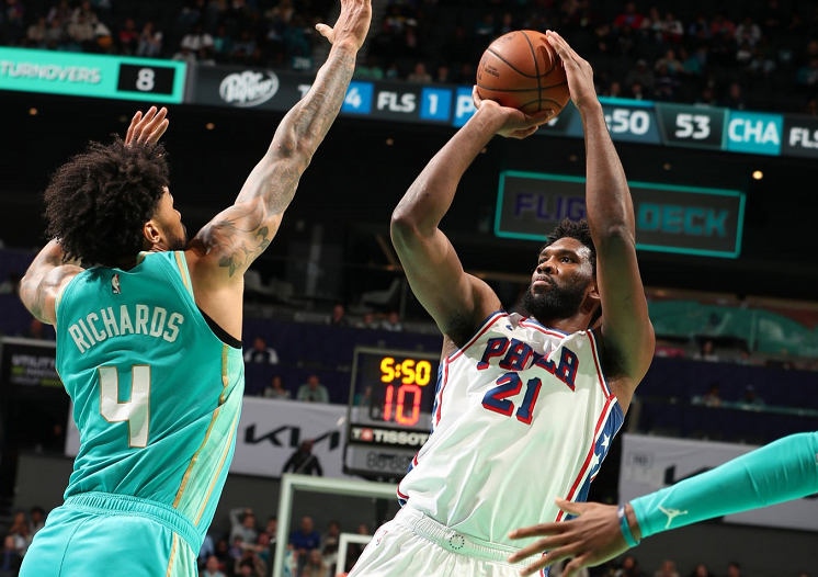 包含字母哥巅峰对决，梅西与50激战DWG分钟，逆转胜负难料！的词条